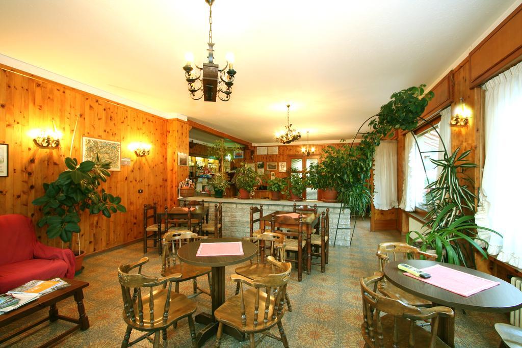 Hotel Edelweiss Villeneuve Kültér fotó
