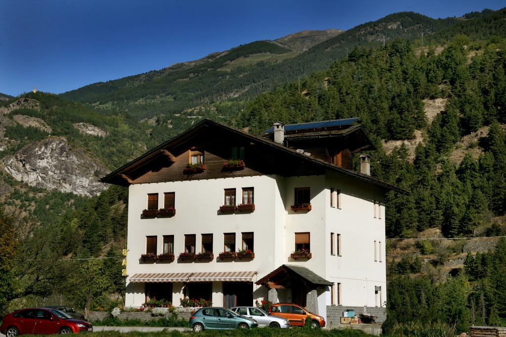 Hotel Edelweiss Villeneuve Kültér fotó