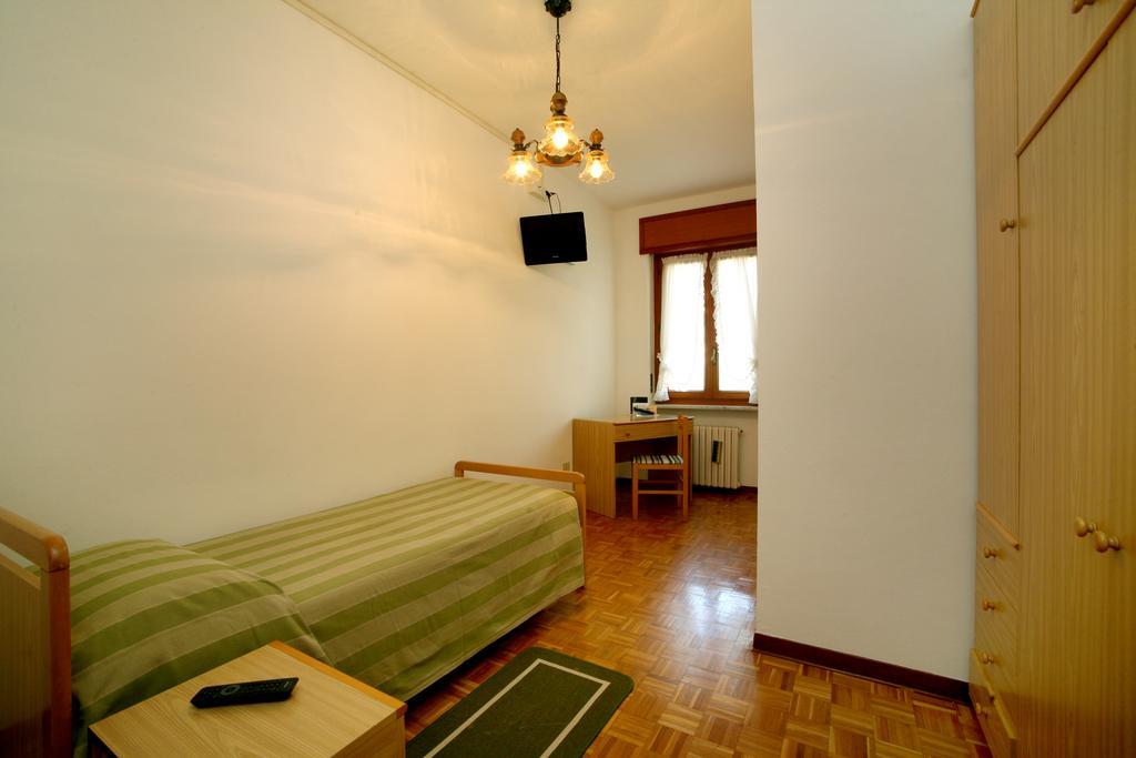 Hotel Edelweiss Villeneuve Kültér fotó